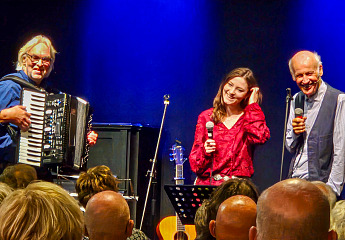 Suzanne neemt je mee. Fa. Ziel en Zaligheid. Fa. Ziel en Zaligheid